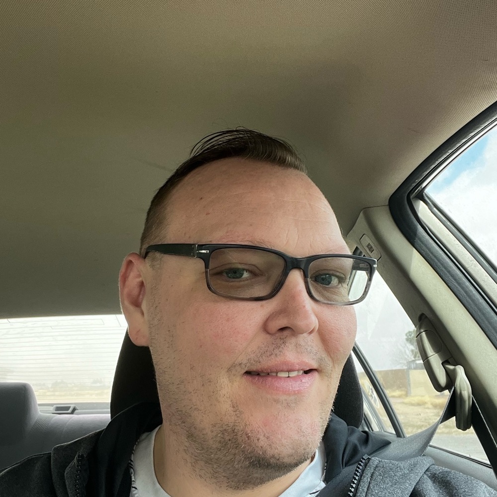 Meet your Posher, Jonathan